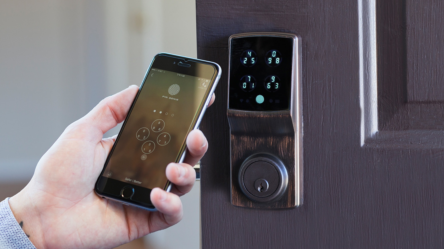 Advantages of using smart door locks